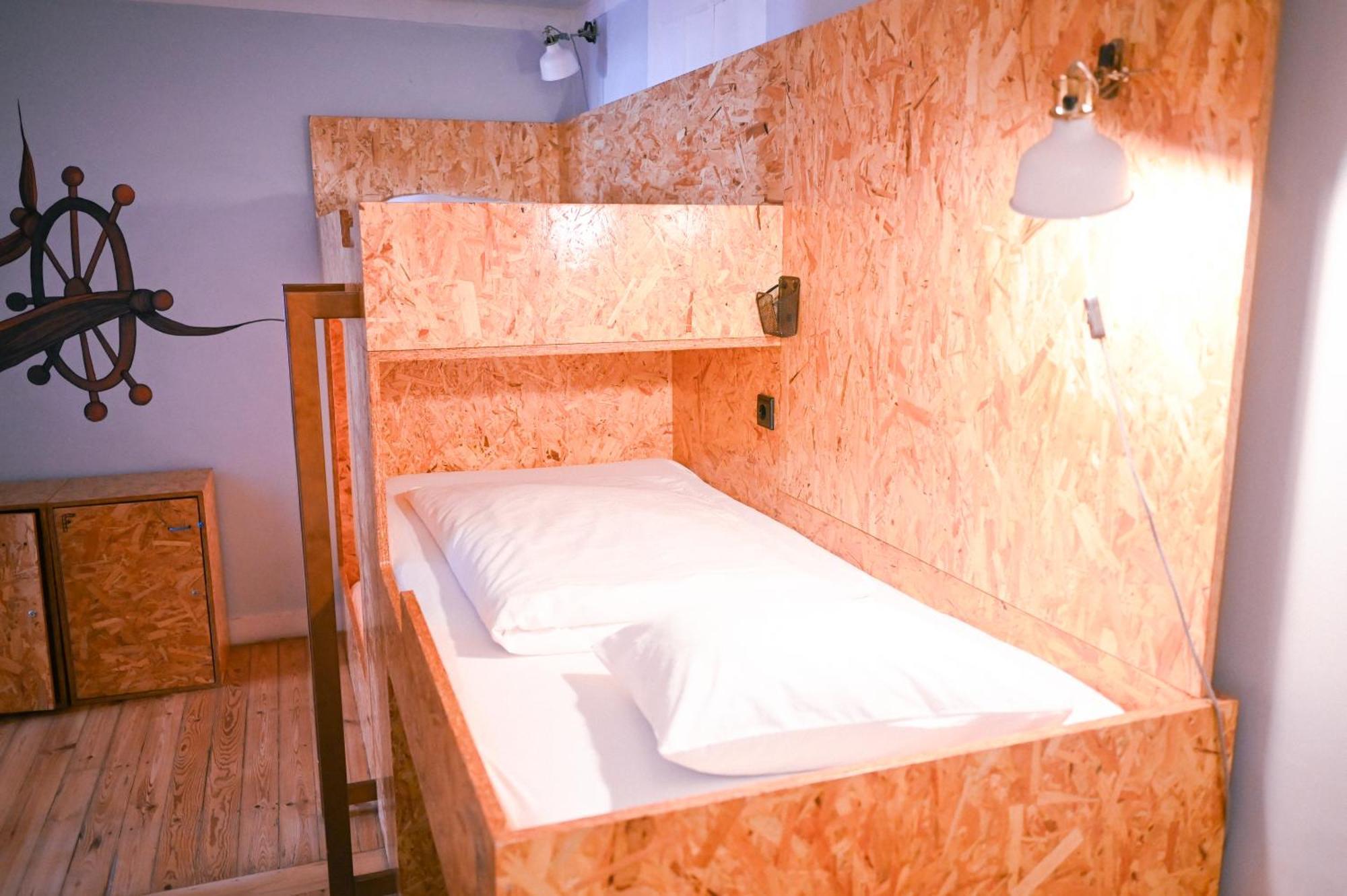 Goodnight Hostel Lisbon Exterior photo